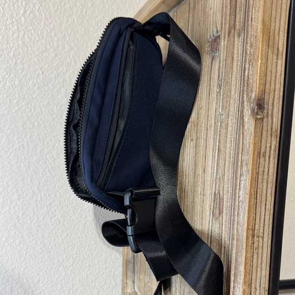 Unisex Navy Blue Crossbody Bag - Picture 4 of 4